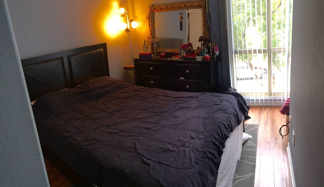 Executive Rental - Little Italy Modern Condo With Parking