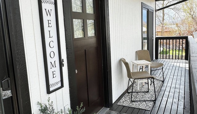 Executive Retreat - Long Term Stay - 3 Bedroom Condo