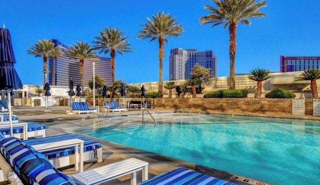 Executive-style stay at Trump International in Las Vegas