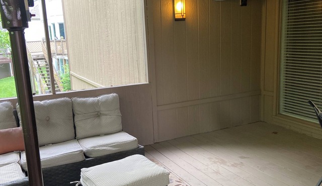 Executive Suite Apartment with Private Keyless Entrance. Enjoy Upscale Amenities