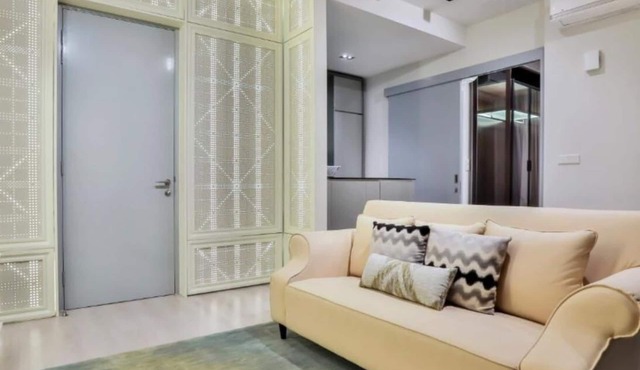 Executive Suite with Garden View 13