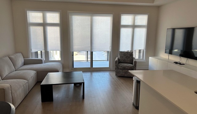 Executive Townhouse Oakville, this stylish new home is perfect for group trips.