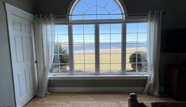 Executive Water View Home With Hot Tub, Just 3 Minutes To Barachois Beach