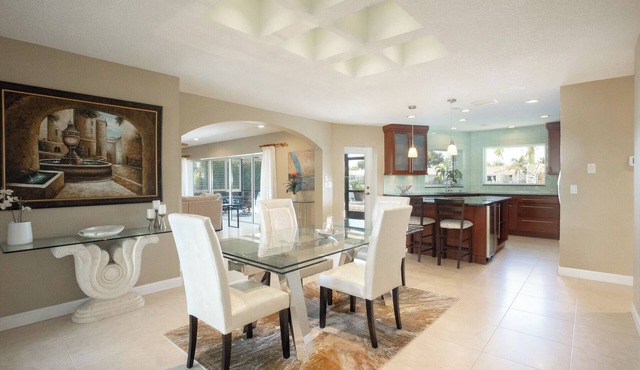 Executive Waterfront (Sailboat Water) Home on Tampa Bay