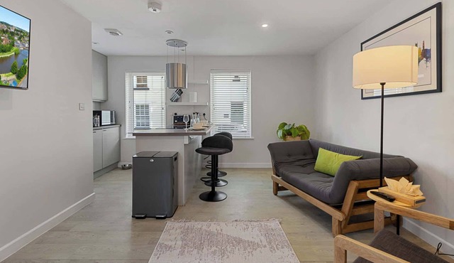 Exeter Escape - City Centre Apartment- Short Stays UK Ltd
