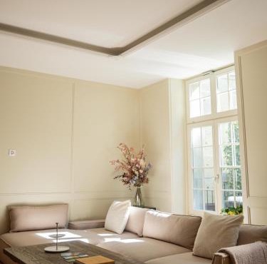 Exklusive Stadtwohnung mit Innenhofterrasse, Pool und Sauna