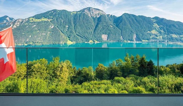 Exklusives Chalet mit traumhafter See- und Bergsicht