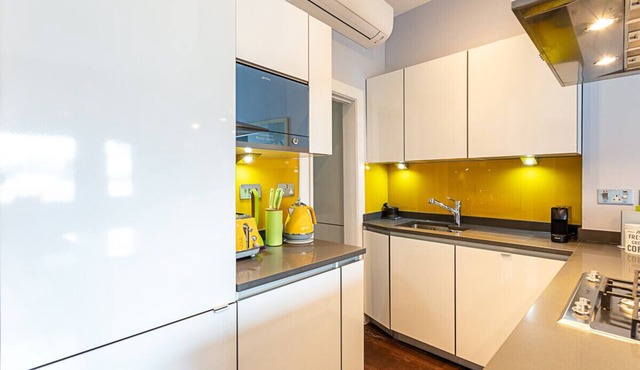 Exmouth Market Apartment