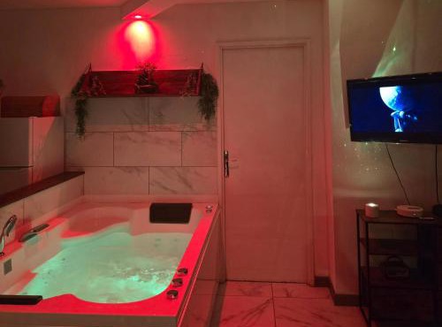 Exotic Spa Balcon Wifi Netlfix Parking