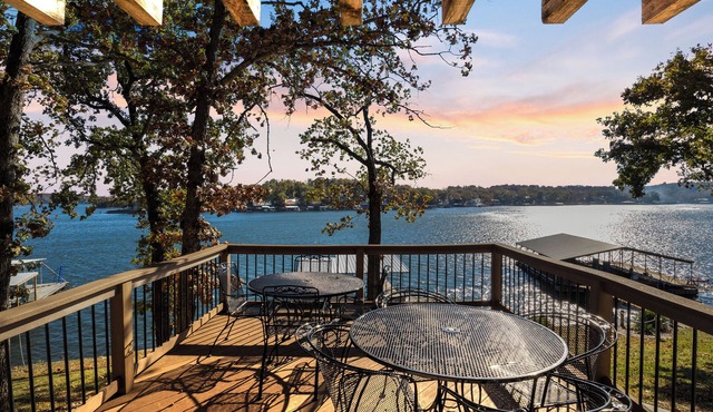 Expansive Decks, Firepit, Stunning Views All Over