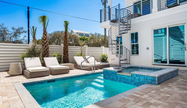 Expansive Designer Home with Gulf Views, One Min to Beach, Pool, LSV, Bikes