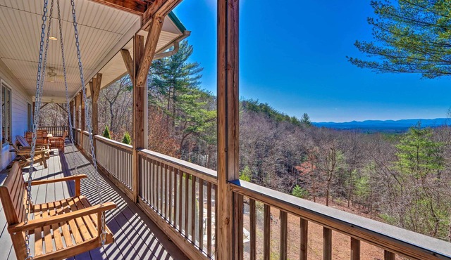 Expansive Murphy Retreat w/Mountain Views!