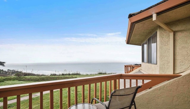 Expansive Ocean Views-Prime Condo at Seascape!