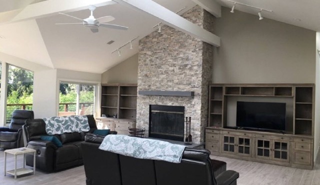 Expansive Ocean Views, Totally Remodeled, 5 Min to Village