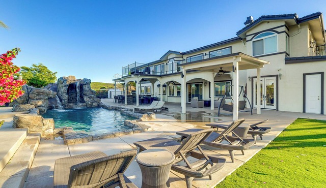 Expansive Riverside Mansion! Luxe, Family Friendly