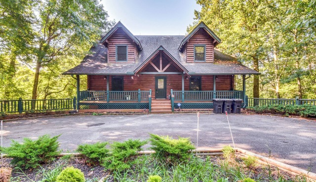 Expansive Sky Valley Lodge w/Mountain Views!