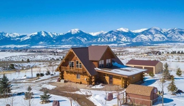 Expansive Views of Bitterroot Mountains from Beautiful Log Home