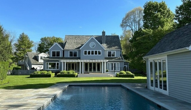 Expansive Water Mill Retreat, Private Heated Pool, Grand Entertaining.