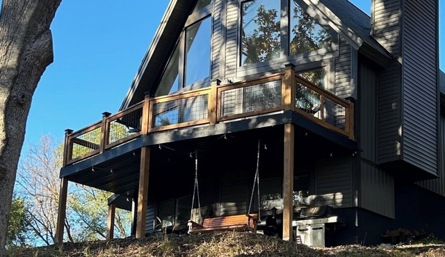 Experience All-Season Bliss on Lauderdale Lakes. New A-Frame with Game Room!