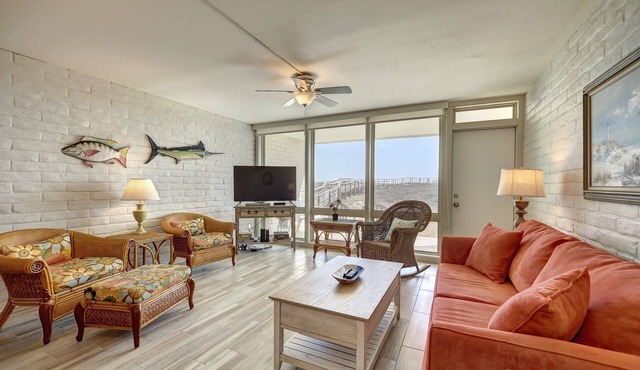 Experience beachfront bliss at Coral Cay #130, a spacious 2BR condo in Port Aransas.