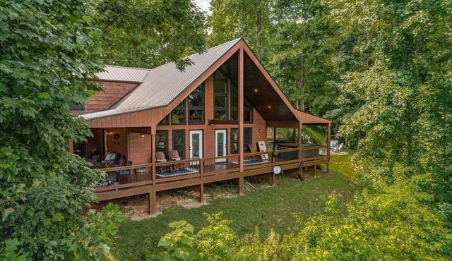 Experience breathtaking mountain views at Changes in Altitude!