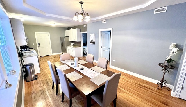 Experience Chicago living near United Center