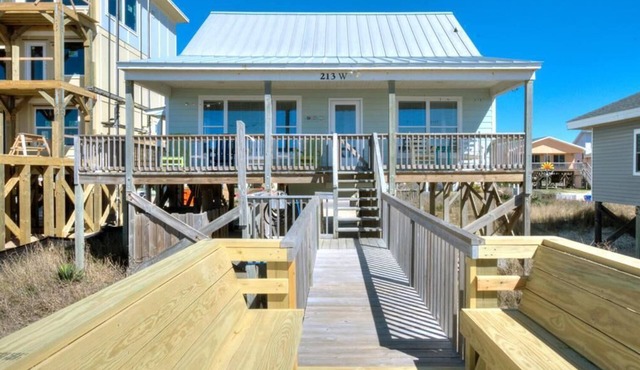 Experience coastal luxury at 'Back to the Beach' in Oak Island, perfect for 11 guests.