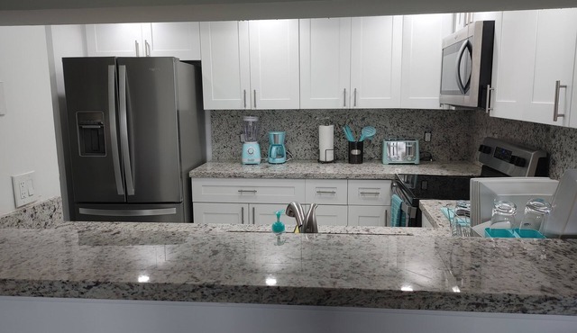 Experience Comfort and Convenience in the Heart of Pembroke Pines.