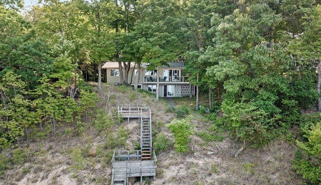 Experience comfort at Graceland, a charming 3-bedroom house