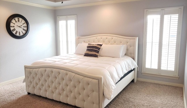 Experience Comfort and Relaxation in Chaffee Crossing w/this Spacious Retreat!