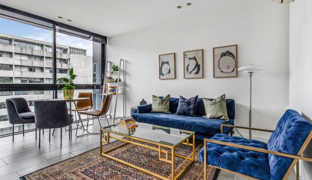 Experience Elegance at a Resort-style Urban Oasis