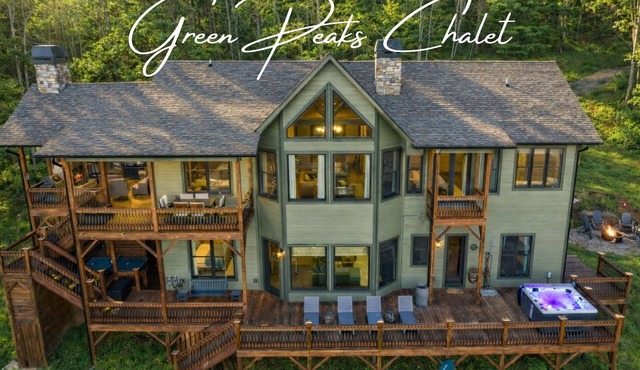 Experience Green Peaks Retreat, Epic Mtn Views, Sauna, Hot-Tub, Fire-Pit, Games