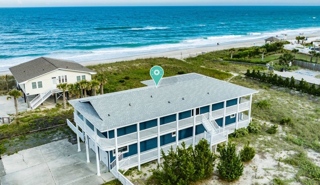 Experience island life with amazing views and easy beach access! 6BR, 5BA