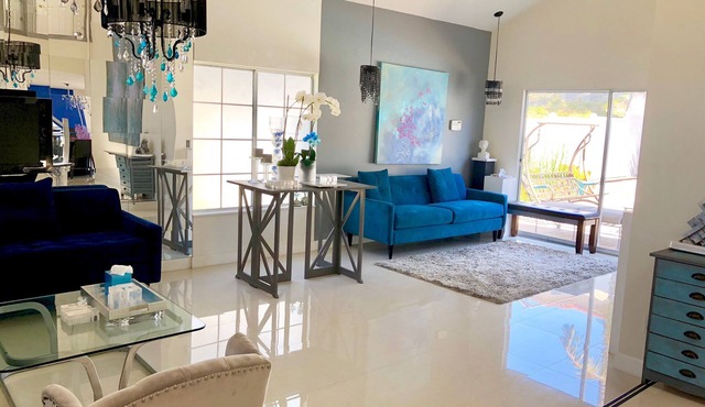 Experience Laguna Niguel charm, 4Bedroom W/Pool and Spa. 7 Min. to beach.