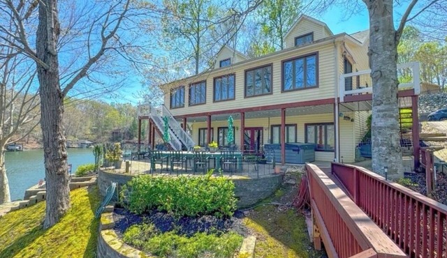 Experience lake life at our lakeside retreat near Smith Mountain Lake VA