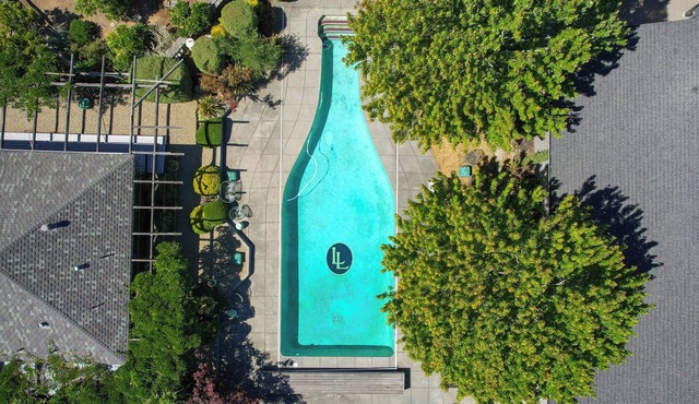 Experience Limerick Lane Cellars at our Vineyard Farmstay Retreat in Healdsburg