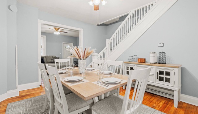 "Experience Luxurious Living: Remodeled Duplex Retreat Awaits You in Anneville