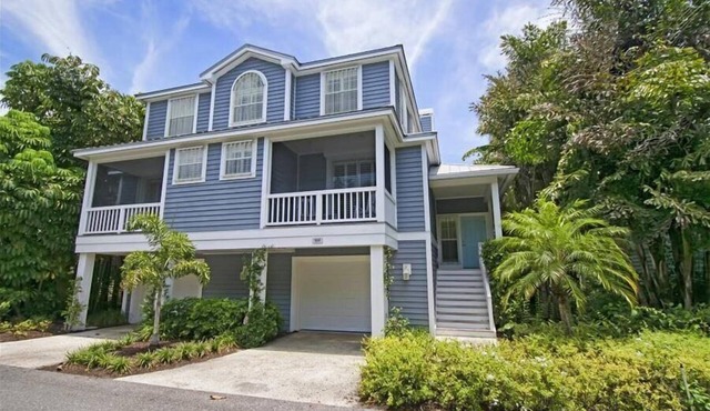 Experience luxury at B-505 Buttonwood, a spacious 4-bedroom, 3-bathroom home in Boca Bay