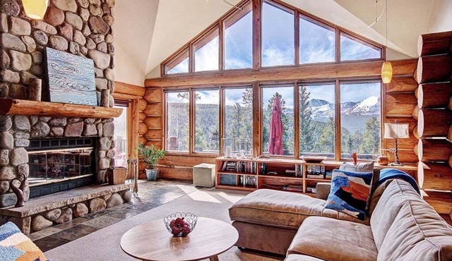 Experience luxury at 10 Southface, a spacious 4BR home in Breckenridge with mountain views.