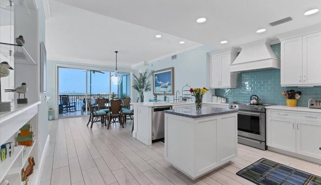 Experience luxury at Boca Vista Harbor - 501A, a stunning 3-bedroom penthouse in Placida.