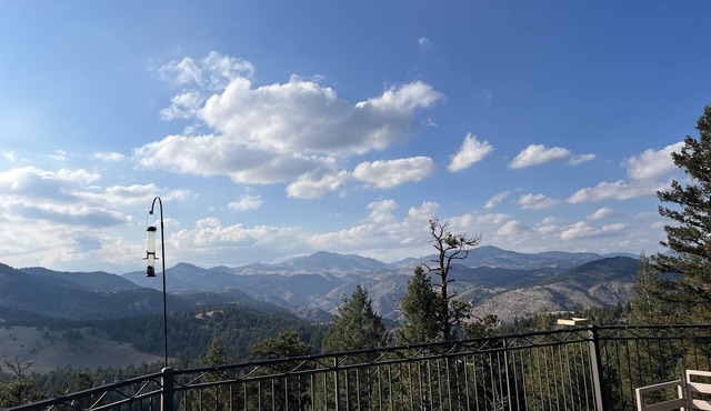 Experience modern mountain living in Golden: Red Rocks, Denver, and ski resorts!