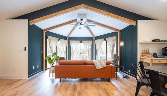 Experience nature's charm! Retreat near Bryce Resort/George Washington Forest