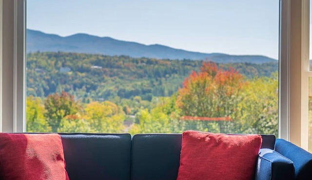 Experience Nature: Your Scenic Retreat Awaits | 3 bedroom unit