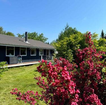 Experience Real Summer Idyll At Drageholmen 3