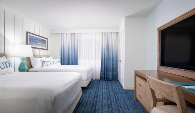 Experience Refreshing Family-Friendly Suite in Tahoe’s Heart | On-Site Parking