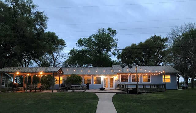 Experience Sargent charm in our spacious 4-bedroom retreat- Big Fish Haus