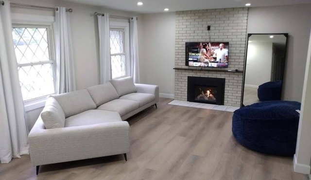 "Experience Short-Term Rental Luxury in Our Beautiful and safe Units"