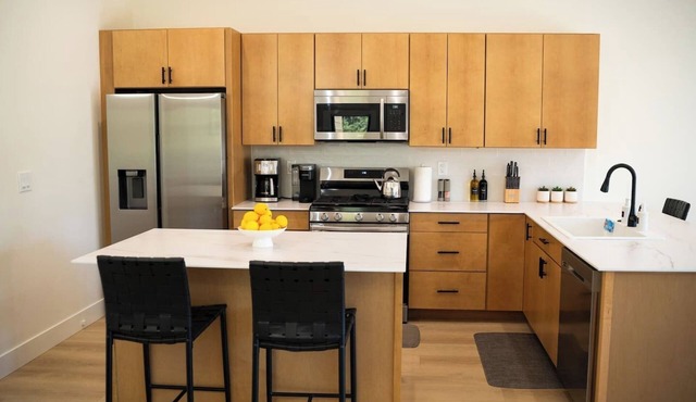 Experience Simple Montana Luxury (Cottage #2)