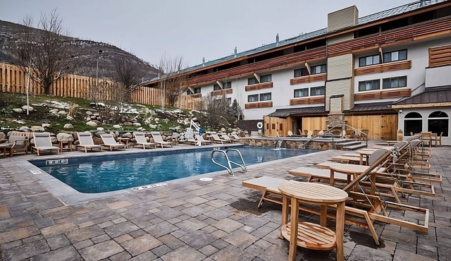 Experience Skiing Excellence at Our Vail Retreat: Suite w/Fireplace