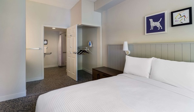Experience the Best! With Free Breakfast, Outdoor Pool, Pets Allowed!